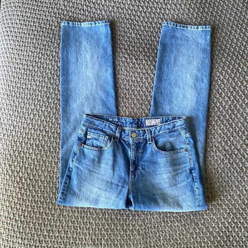 AG Remy Low Rise Boxy Straight Leg 360 Contour Stretch Jeans in Size 26 - Picture 5 of 8